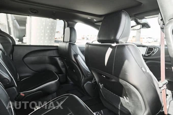 2025 Chrysler Pacifica Limited 121.6" WB - miniatura 17