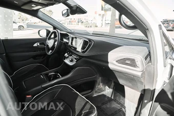 2025 Chrysler Pacifica Limited 121.6" WB - miniatura 18