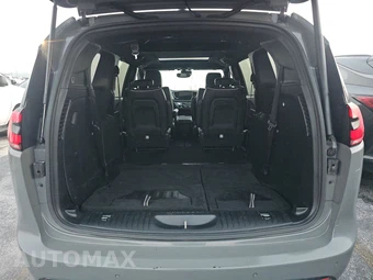 2025 Chrysler Pacifica Limited 121.6" WB - miniatura 16