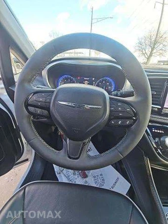 2025 Chrysler Pacifica Limited 121.6" WB - miniatura 23