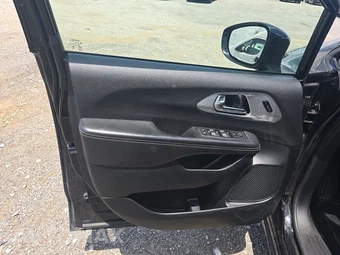 2025 Chrysler Pacifica Limited 121.6" WB - miniatura 9
