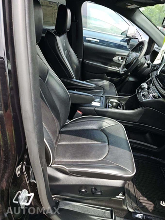 2025 Chrysler Pacifica Limited 121.6" WB - miniatura 18