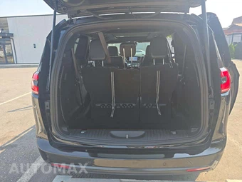 2025 Chrysler Pacifica Limited 121.6" WB - miniatura 15