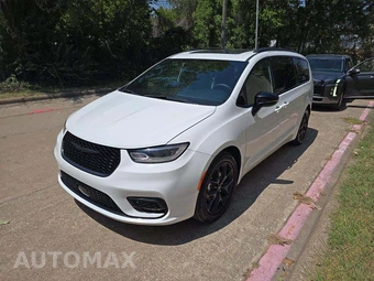 2025 Chrysler Pacifica Limited 121.6" WB