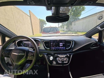 2025 Chrysler Pacifica Limited 121.6" WB - miniatura 10