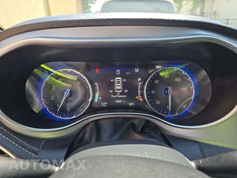 2025 Chrysler Pacifica Limited 121.6" WB - miniatura 9