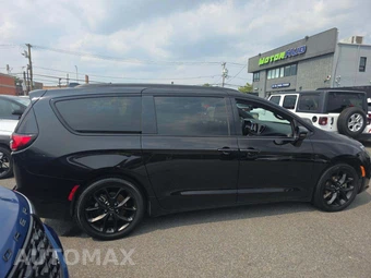 2025 Chrysler Pacifica Limited 121.6" WB - miniatura 3