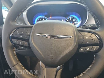 2025 Chrysler Pacifica Limited 121.6" WB - miniatura 10