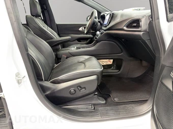 2025 Chrysler Pacifica Limited 121.6" WB - miniatura 16