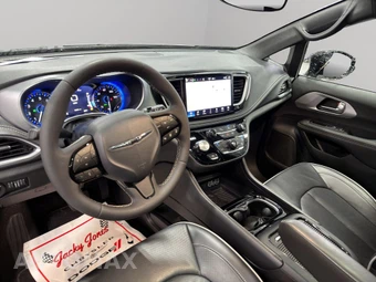 2025 Chrysler Pacifica Limited 121.6" WB - miniatura 5