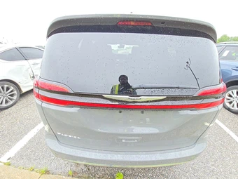2025 Chrysler Pacifica Select 121.6" WB - miniatura 5