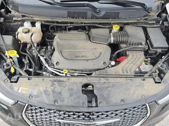 2025 Chrysler Pacifica Select 121.6" WB - miniatura 16