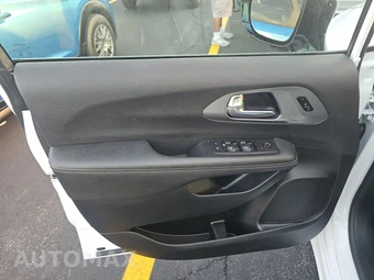 2025 Chrysler Pacifica Select 121.6" WB - miniatura 9