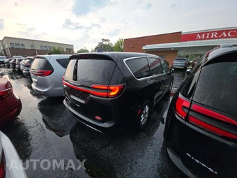 2025 Chrysler Pacifica Select 121.6" WB - miniatura 3