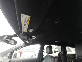 2025 Chrysler Pacifica Select 121.6" WB - miniatura 17