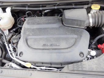 2025 Chrysler Pacifica Select 121.6" WB - miniatura 9