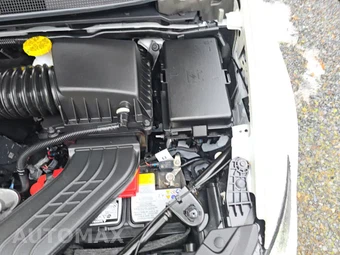 2025 Chrysler Pacifica Select 121.6" WB - miniatura 22