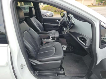 2025 Chrysler Pacifica Select 121.6" WB - miniatura 19