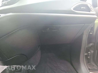2025 Chrysler Pacifica Select 121.6" WB - miniatura 17