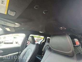 2025 Chrysler Pacifica Select 121.6" WB - miniatura 11