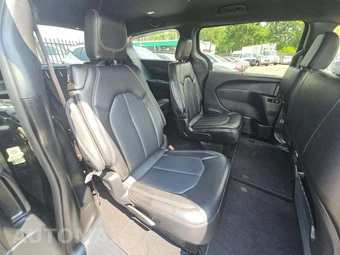 2025 Chrysler Pacifica Select 121.6" WB - miniatura 17