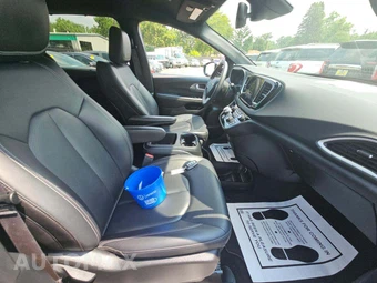 2025 Chrysler Pacifica Select 121.6" WB - miniatura 19