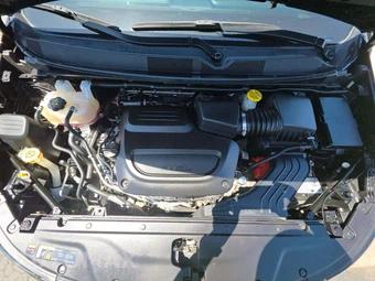 2025 Chrysler Pacifica Select 121.6" WB - miniatura 24