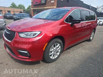 2025 Chrysler Pacifica Select 121.6" WB - car from the USA, Manheim Buy-Now listing at AUTOMAX