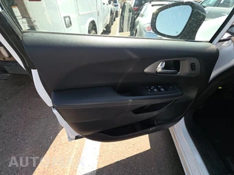 2025 Chrysler Pacifica Select 121.6" WB - miniatura 9