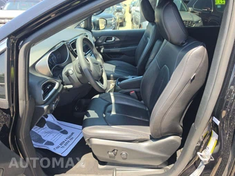 2025 Chrysler Pacifica Select 121.6" WB - miniatura 3