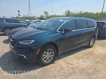 2025 Chrysler Pacifica Select 121.6" WB - car from the USA, Manheim Buy-Now listing at AUTOMAX