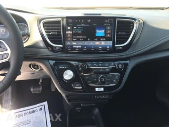 2025 Chrysler Pacifica Select 121.6" WB - miniatura 11