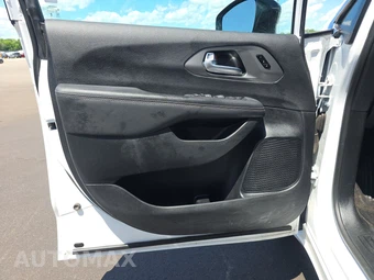 2025 Chrysler Pacifica Select 121.6" WB - miniatura 9