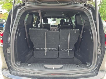 2025 Chrysler Pacifica Select 121.6" WB - miniatura 15