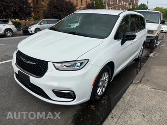 2025 Chrysler Pacifica Select 121.6" WB - car from the USA, Manheim Buy-Now listing at AUTOMAX