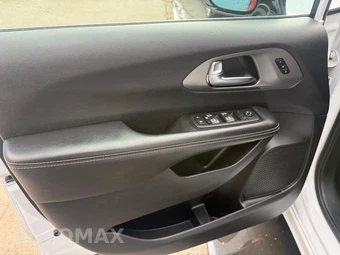 2025 Chrysler Pacifica Select 121.6" WB - miniatura 18