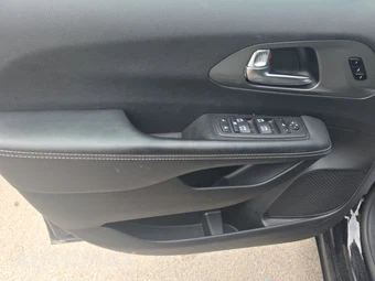 2025 Chrysler Pacifica Select 121.6" WB - miniatura 9
