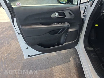 2025 Chrysler Pacifica Select 121.6" WB - miniatura 9