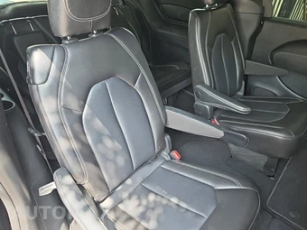 2025 Chrysler Pacifica Select 121.6" WB - miniatura 19