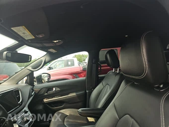 2025 Chrysler Pacifica Select 121.6" WB - miniatura 18
