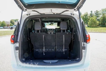 2025 Chrysler Pacifica Select 121.6" WB - miniatura 16