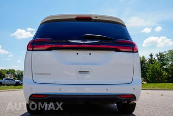 2025 Chrysler Pacifica Select 121.6" WB - miniatura 31