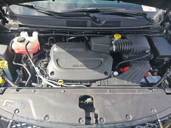 2025 Chrysler Pacifica Select 121.6" WB - miniatura 16