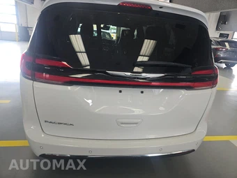 2025 Chrysler Pacifica Select 121.6" WB - miniatura 5