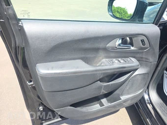 2025 Chrysler Pacifica Select 121.6" WB – miniatura 9