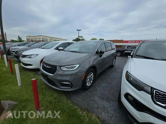 2025 Chrysler Pacifica Select 121.6" WB