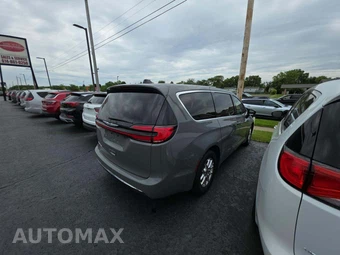 2025 Chrysler Pacifica Select 121.6" WB - miniatura 3