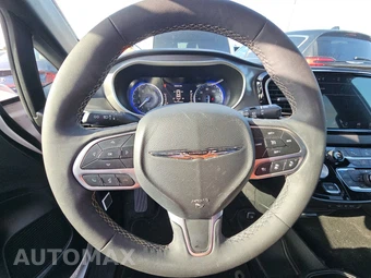 2025 Chrysler Voyager LX 121.6" WB - miniatura 10