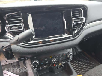 2025 Dodge Durango Pursuit – miniatura 10