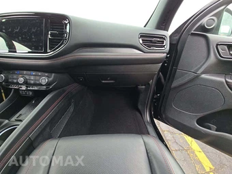 2025 Dodge Durango R/T – miniatura 20